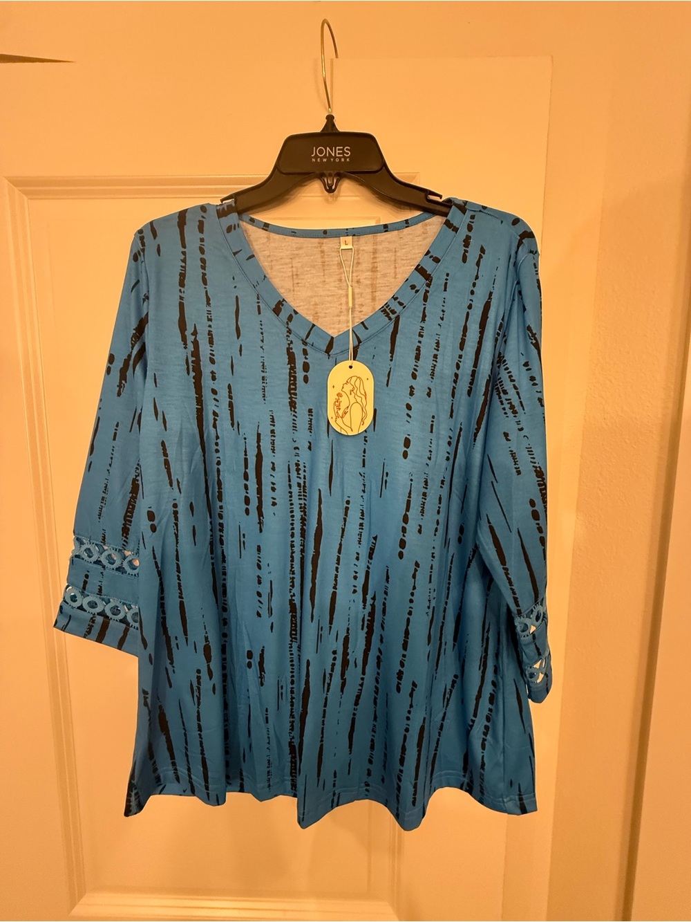 Amazon Essentials Blue V-Neck Tunic with Black Stripe Accent